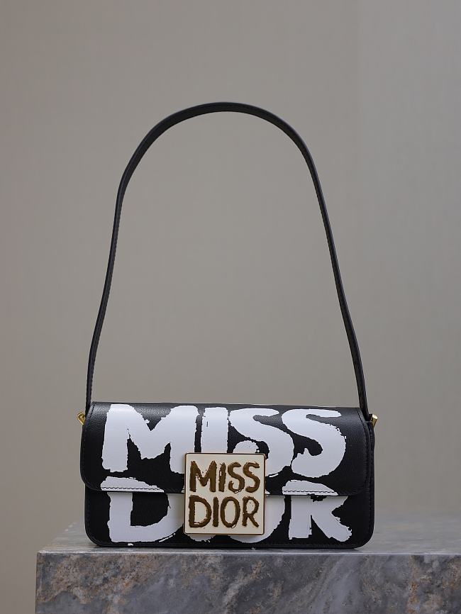 Miss Dior Flap Black Bag Size 22x11x6CM - 1