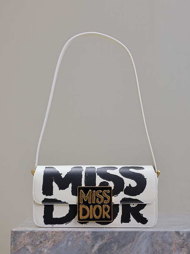 Miss Dior Flap White Bag Size 22x11x6CM - 1