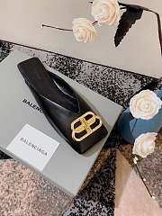 Balenciaga Leather Black Mules D9505 - 4