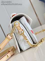 LV Pochette Métis East West x TM Size 21x13x6CM - 3