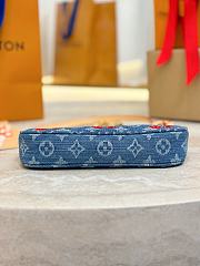 LV x TM POCHETTE DENIM ACCESSOIRES Size 22x13x4cm - 3