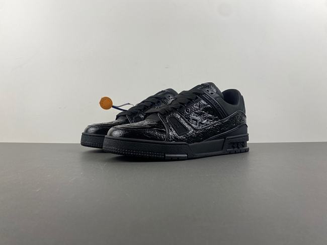 Louis Vuitton Trainer Sports Black Shoes - 1
