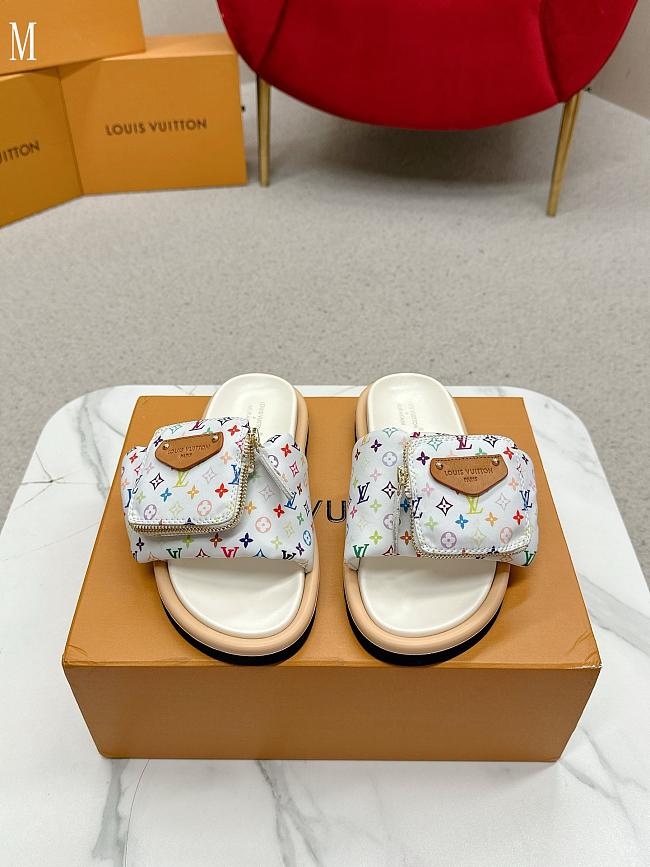 LV x TM Takashi Murakami White 3723042 - 1