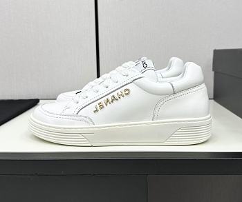 Chanel White Leather Low Top Sneakers