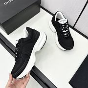 Chanel White Black Low Top Sneakers - 5