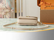 LV Pochette Métis East West Creme Bag Size 21x13x6CM - 2