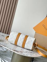 LV Keepall Bandoulière 25 White Size 25x15x11CM - 6