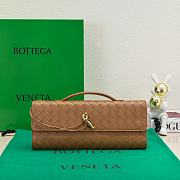 Bottega Veneta Andiamo Clutch B5604 Size 31x13x3cm - 1