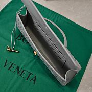 Bottega Veneta Andiamo Clutch B5605 Size 31x13x3cm - 2