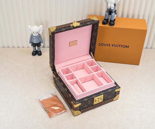 LV Coffret Joaillerie Jewelry Chest Pink Size 24x212x24cm - 1
