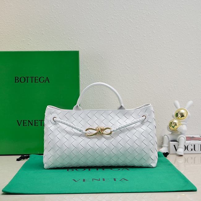 Bottega Veneta Andiamo Intrecciato White Size 29x18x10cm - 1
