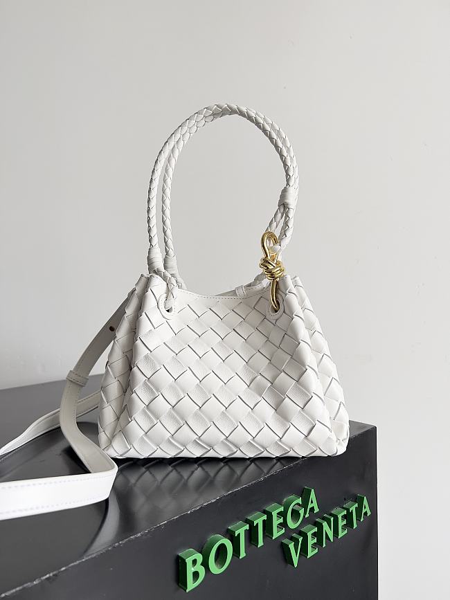 Bottega Veneta Andiamo Parachute White Size 21x17x16.5cm - 1