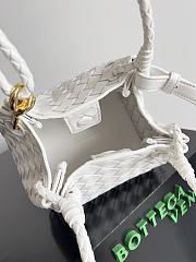 Bottega Veneta Andiamo Parachute White Size 21x17x16.5cm - 3