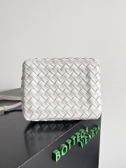 Bottega Veneta Andiamo Parachute White Size 21x17x16.5cm - 2