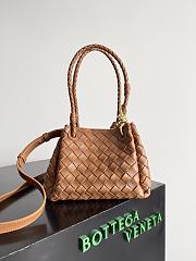Bottega Veneta Andiamo Parachute Brown Size 21x17x16.5cm - 4