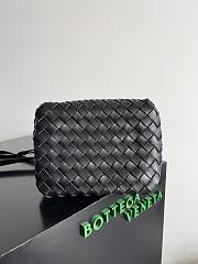 Bottega Veneta Andiamo Parachute Black Size 21x17x16.5cm - 5