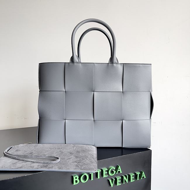 Bottega Veneta Arco Intrecciato Leather Tote Grey Bag 38x10x28CM - 1