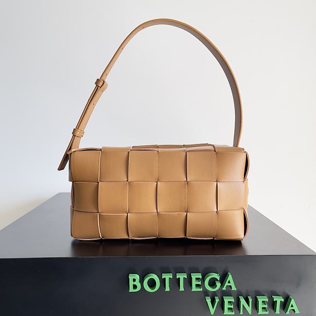 Bottega Veneta Brick Cassette Orange Bag Size 24x14x10CM - 1