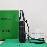 Bottega Veneta Cassette Tote Black Bag Size 22x16x5cm - 3