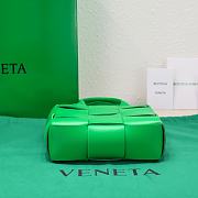 Bottega Veneta Cassette Tote Green Bag Size 22x16x5cm - 5