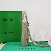Bottega Veneta Cassette Tote Pistachio Bag Size 22x16x5cm - 2