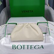 Bottega Veneta Cavatelli Clutch White Size 23x13x8cm - 6