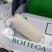 Bottega Veneta Cavatelli Clutch White Size 23x13x8cm - 3