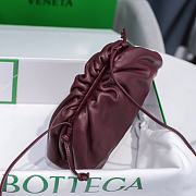 Bottega Veneta Cavatelli Clutch Burgundy Size 23x13x8cm - 2