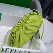 Bottega Veneta Cavatelli Clutch Lime Green Size 23x13x8cm - 6