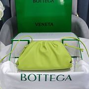 Bottega Veneta Cavatelli Clutch Lime Green Size 23x13x8cm - 5