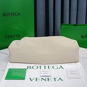 Bottega Veneta Chain Pouch White Size 38x20x8.5cm - 2