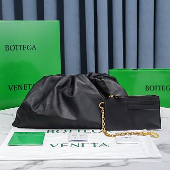 Bottega Veneta Chain Pouch Black Size 38x20x8.5cm