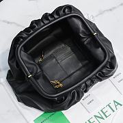Bottega Veneta Chain Pouch Black Size 38x20x8.5cm - 4