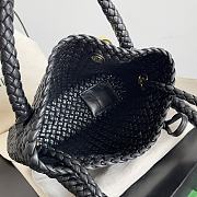 Bottega Veneta Crossbody Black Bag Size 20x15.5x7CM - 2