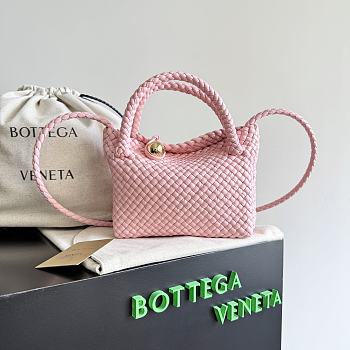 Bottega Veneta Crossbody Pink Bag Size 20x15.5x7CM