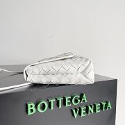 Bottega Veneta Crossbody White Bag Size 19x16x6CM - 6