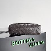 Bottega Veneta Crossbody Brown Bag Size 19x16x6CM - 6