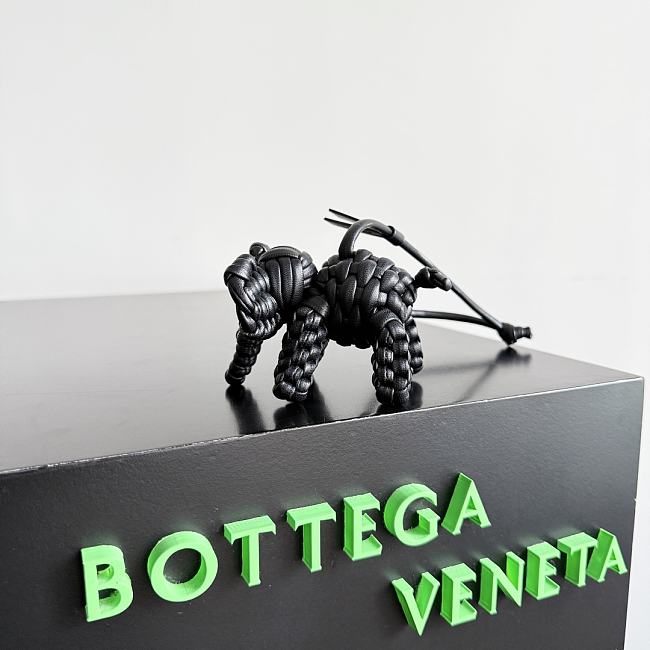 Bottega Veneta Elephant Charm Black Size 7x10x6cm - 1