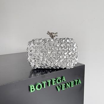 Bottega Veneta Gold Knot Minaudiere Silver Clutch 20x6x12CM