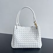Bottega Veneta intrecciato White Bag Size 30x26x20CM - 1
