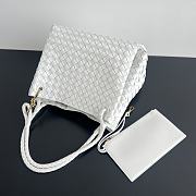 Bottega Veneta intrecciato White Bag Size 30x26x20CM - 3