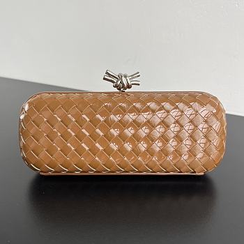 Bottega Veneta Intrecciato Clutch Brown Size 25x9.5x4cm
