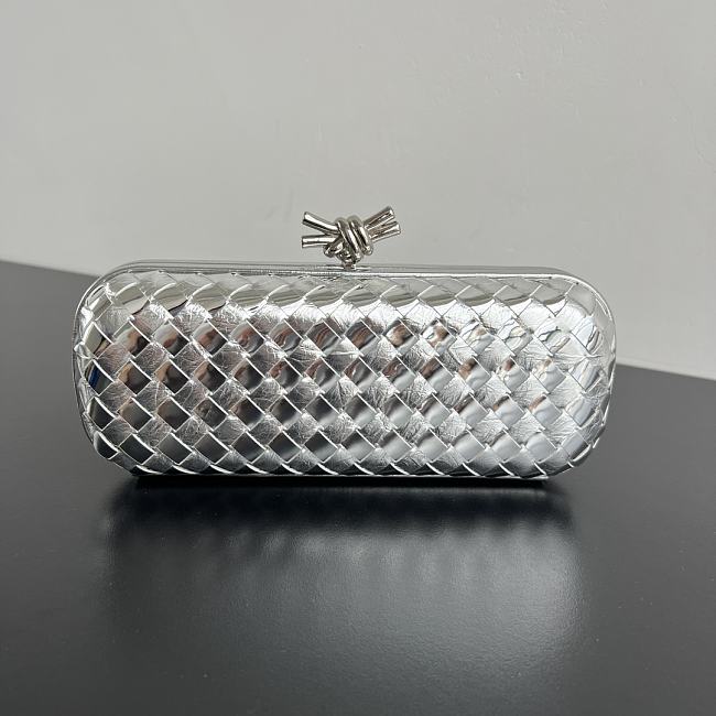 Bottega Veneta Intrecciato Clutch Silver Size 25x9.5x4cm - 1
