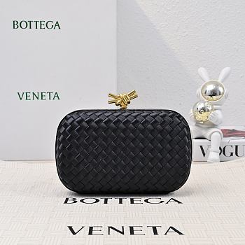 Bottega Veneta Knot Minaudiere Clutch Black Size 20x12x5.5cm