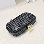 Bottega Veneta Knot Minaudiere Clutch Black Size 20x12x5.5cm - 3