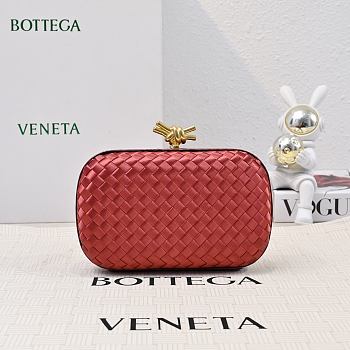 Bottega Veneta Knot Minaudiere Clutch Red Size 20x12x5.5cm