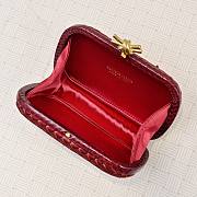 Bottega Veneta Knot Minaudiere Clutch Red Size 20x12x5.5cm - 2