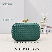 Bottega Veneta Knot Minaudiere Clutch Green Size 20x12x5.5cm - 6