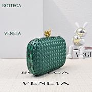 Bottega Veneta Knot Minaudiere Clutch Green Size 20x12x5.5cm - 5
