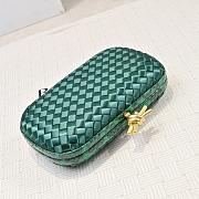 Bottega Veneta Knot Minaudiere Clutch Green Size 20x12x5.5cm - 4